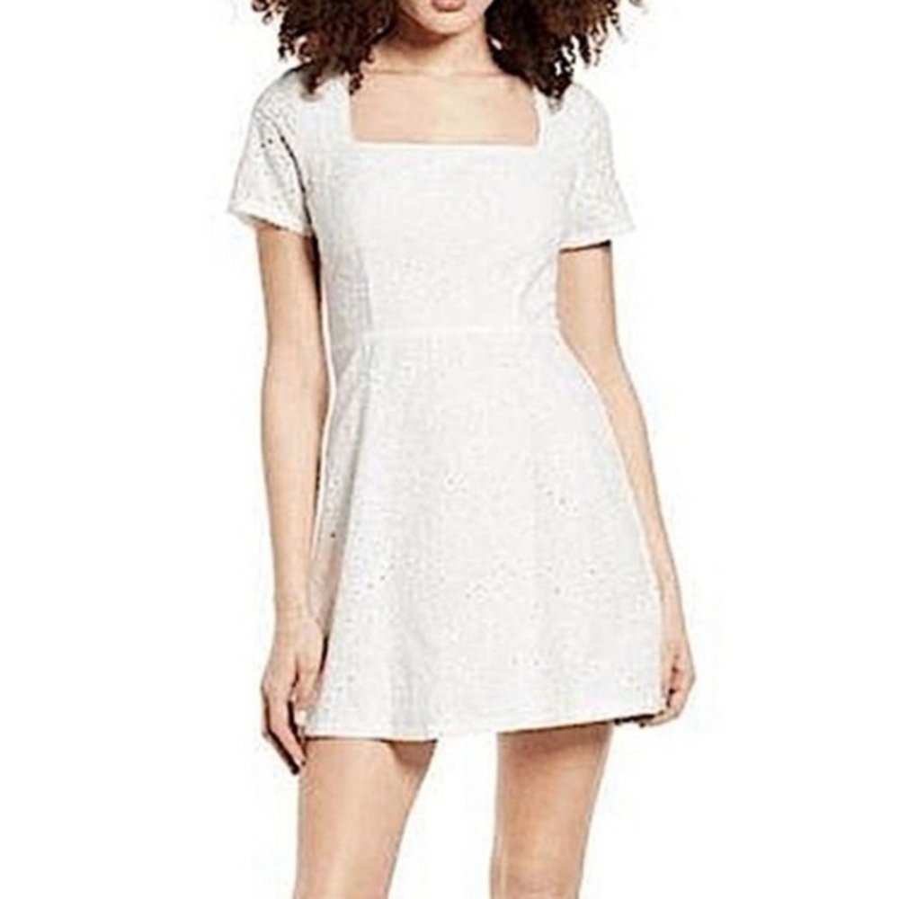 All in Favor Eyelet Mini Babydoll Embroidered Lace Short Sleeve Dress size L